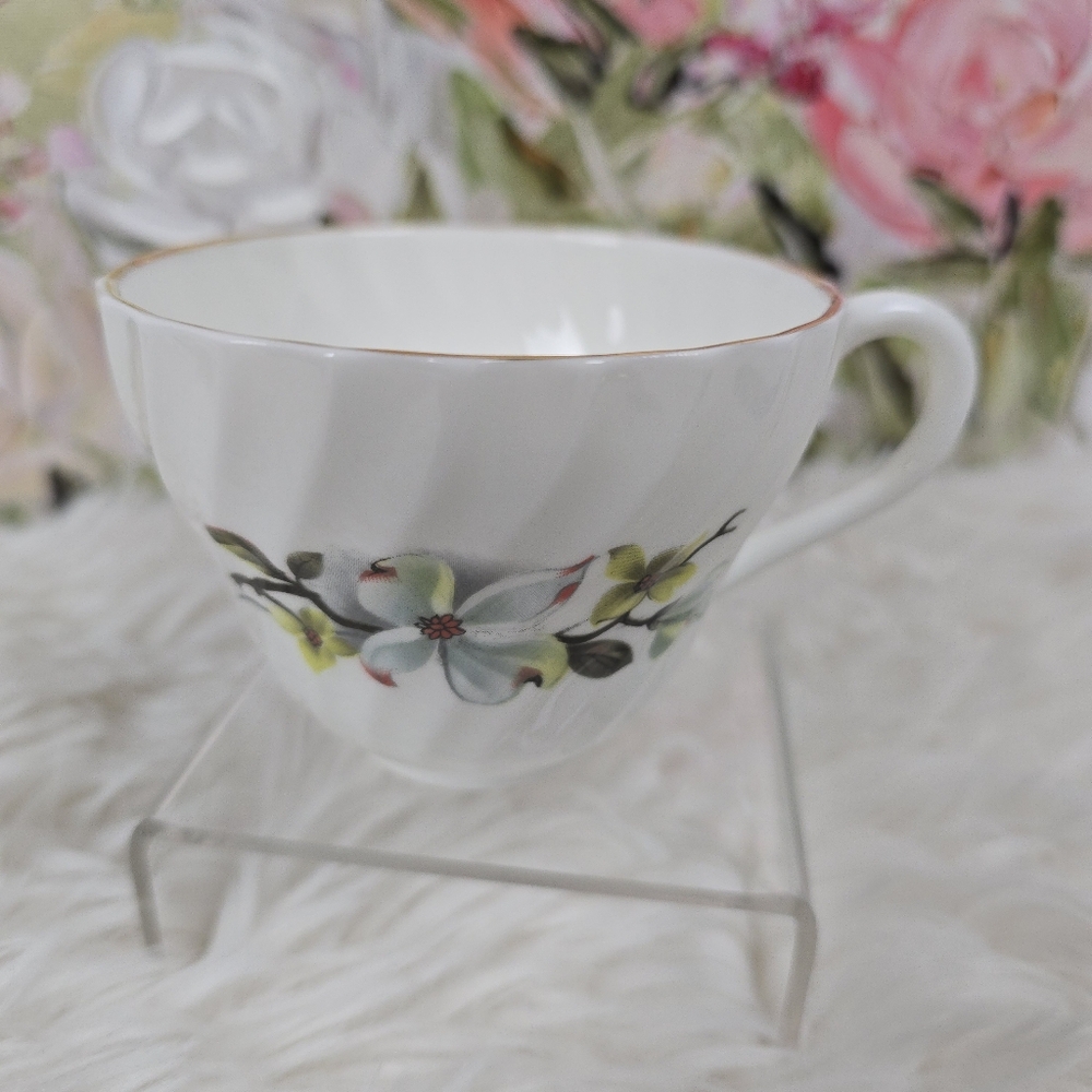 Crown Staffordshire Vintage 3 piece Cup, Saucer, and Dessert Plate - Picture 2 of 14